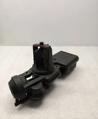 BMW 5 E39 Electric throttle body valve 1440049 670077L