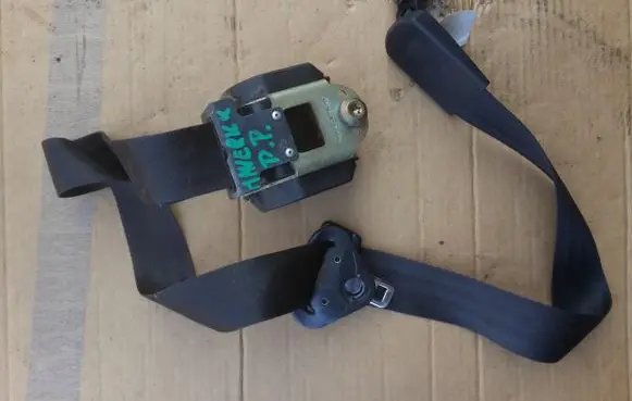 Ford Maverick Front seatbelt