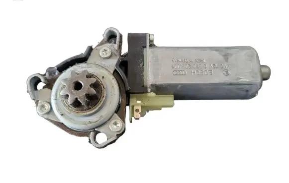 Mercedes-Benz E W211 Seat adjustment motor 0390203001