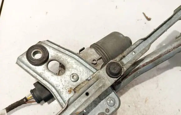 Opel Astra H Wiper motor 0390241538