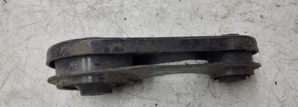 Toyota Prius (XW20) Engine mount bracket