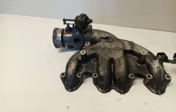 Audi A4 S4 B6 8E 8H Intake manifold 038129713AJ