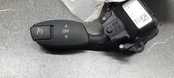 BMW 5 E60 E61 Fog light switch 6951352