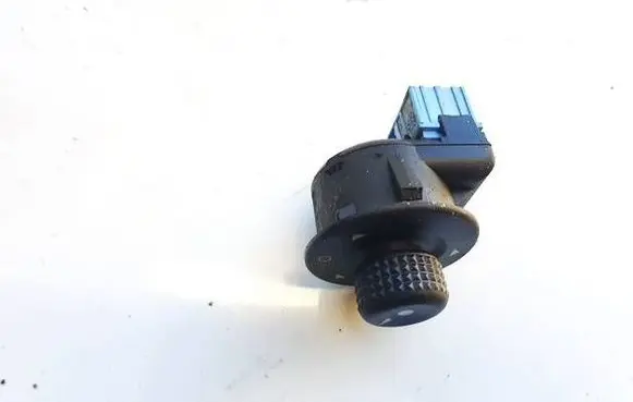 Citroen C2 Wing mirror switch 185526