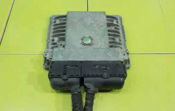 Audi A3 S3 8P Engine control unit/module 03F906070G ZP22