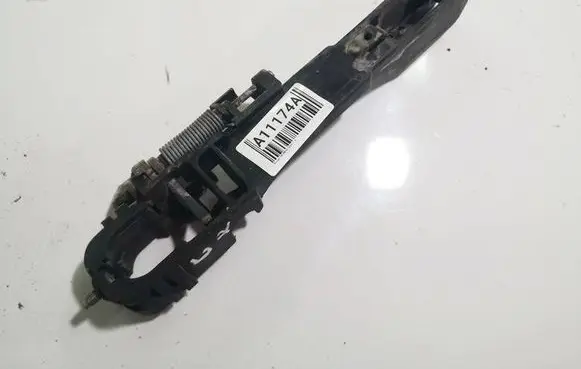 Nissan Primera Front door exterior handle 