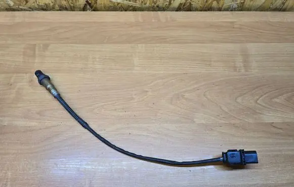 Volvo XC90 Lambda probe sensor 1928404687 0703110330