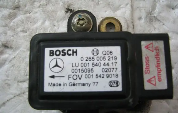Mercedes-Benz A W168 ESP acceleration yaw rate sensor 0265005219