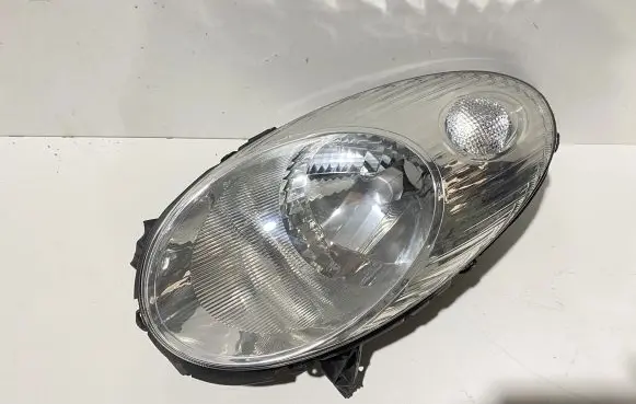 Nissan Micra Headlight/headlamp 26060AX700