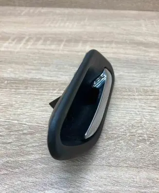 BMW 5 E39 Front door interior handle 8226050