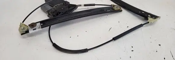 Audi A4 S4 B7 8E 8H Front door window regulator with motor 8E1959801H 5WK49197CBF 105840204