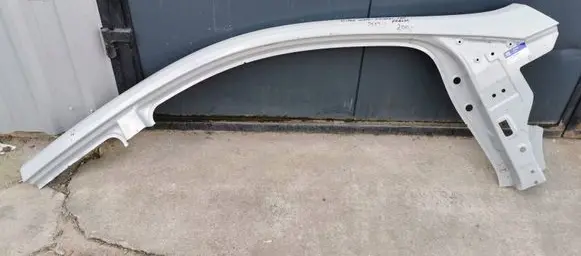 Hyundai i10 Other sill/pillar trim element 71122B9000