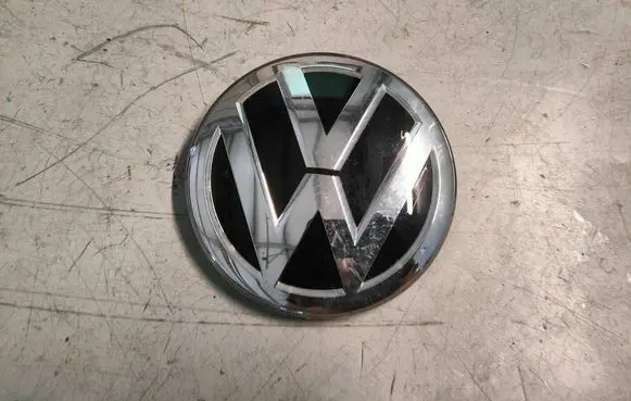 Volkswagen Caddy Manufacturer badge logo/emblem 2K5853601A