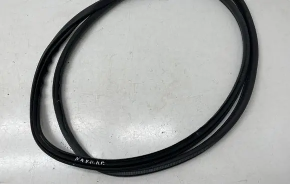 Nissan Navara D23 Front door rubber seal 