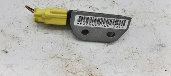 Nissan X-Trail T30 Airbag deployment crash/impact sensor FACN005Y091031