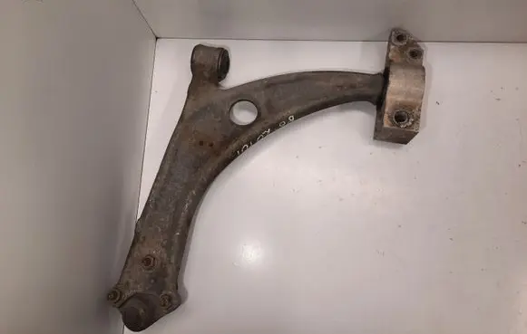 Volkswagen PASSAT B6 Front lower control arm/wishbone 3C0407153B