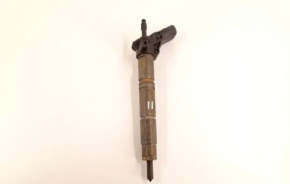 Mercedes-Benz ML W164 Fuel injector 6420700587 6420701987