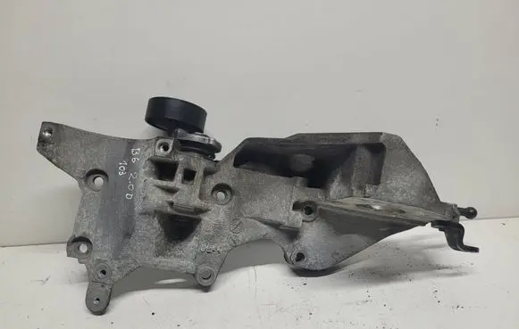 Volkswagen PASSAT B6 Generator/alternator bracket 03L903143