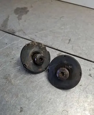 Volkswagen Transporter - Caravelle T4 Nuts/bolts 703883300