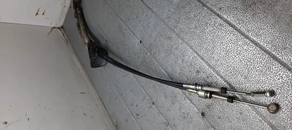 Fiat Uno Gear shift cable linkage