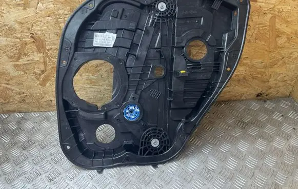 Hyundai i30 Rear window lifting mechanism without motor 81420G3010 83480G4030 28022024