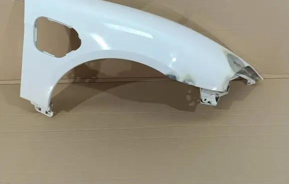 Porsche Taycan 9J1 Fender 9J1821472