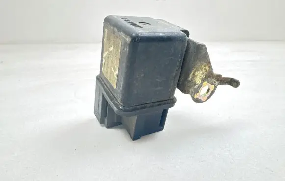 Nissan X-Trail T30 Glow plug pre-heat relay 25230W0000 MR82B1961 J1B660