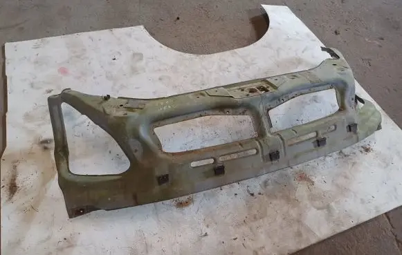 Iveco Daily 35 - 40.10 Radiator support slam panel