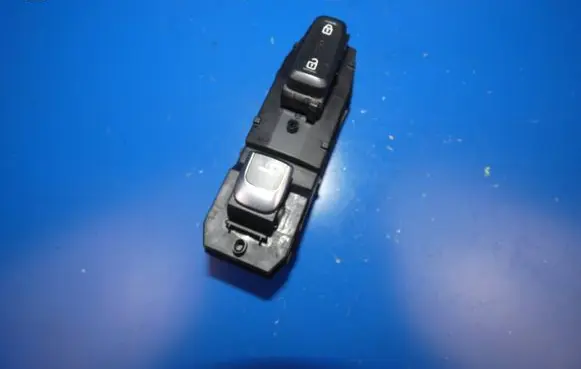 KIA Sportage Electric window control switch 93575F1520 Q3J5273