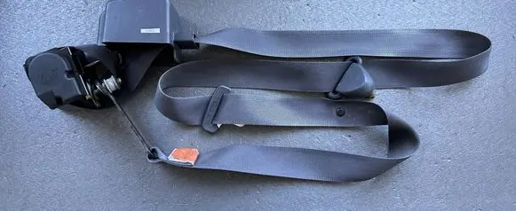 Nissan Patrol Y60 Front seatbelt 8684552N11