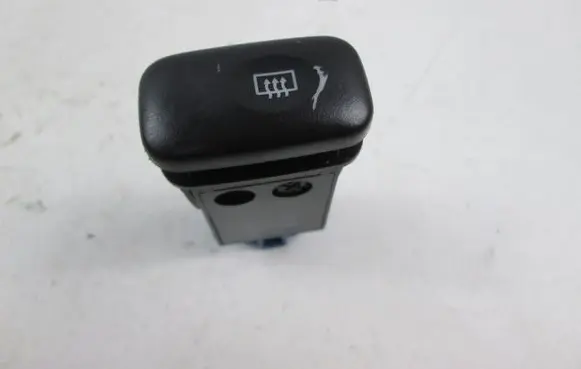 KIA Clarus Windscreen/window heater switch 