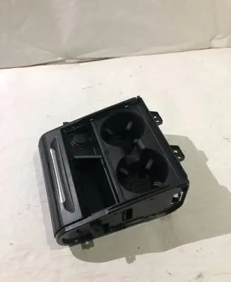 Cup holder front