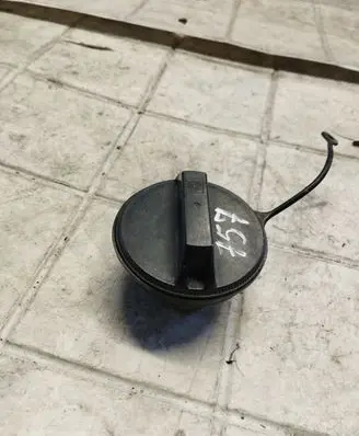 Nissan Note (E11) Fuel tank filler cap 
