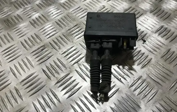 Fiat Ducato Glow plug pre-heat relay 0281003018