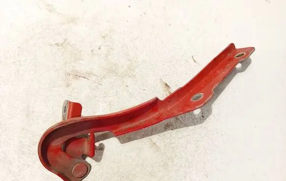 Engine bonnet/hood hinges