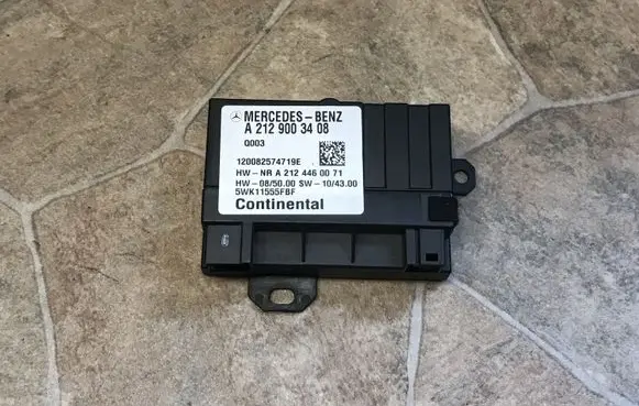 Mercedes-Benz C W204 Fuel injection pump control unit/module A2129003408