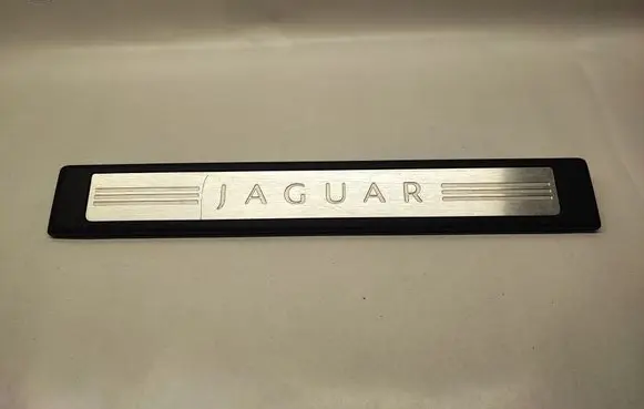 Jaguar XF X250 (A) pillar trim 8X2313201A