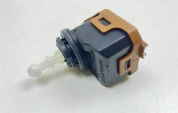 Ford Focus C-MAX Headlight level adjustment motor 007878