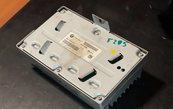 BMW X3 F25 HiFi Audio sound control unit 9251046 535181835 0109076