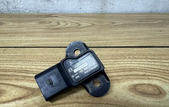 Volkswagen Golf VI Air pressure sensor 0261230170 120113T0433D 1K0906207A