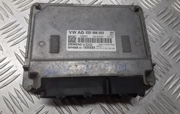 Volkswagen Polo IV 9N3 Engine control unit/module ECU 03D906023