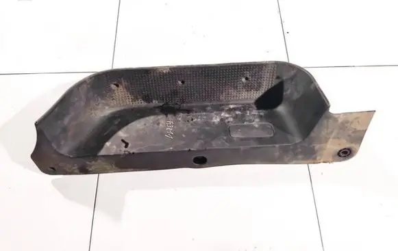 Front sill trim cover
