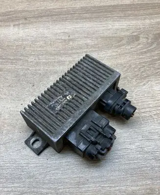 Renault Scenic I Glow plug pre-heat relay 7700111525