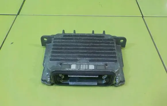 Land Rover Range Rover Sport L320 LED ballast control module 8908952 UP53