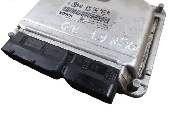 Volkswagen Golf IV Engine control unit/module 038906019DF 0281010497