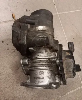 Volkswagen Crafter EGR valve V29007881