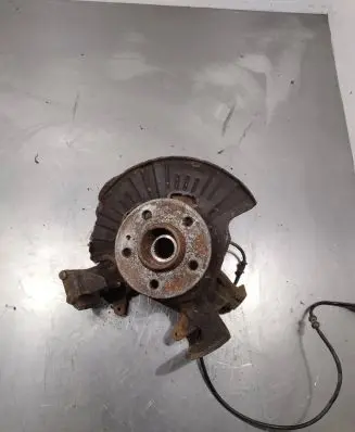 Mercedes-Benz ML W163 Front wheel hub spindle knuckle