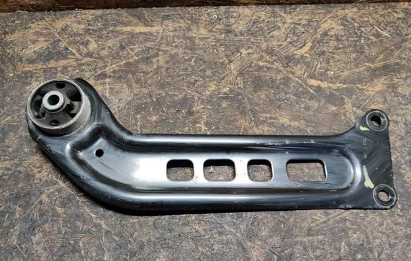 Chevrolet Malibu Rear suspension control arm 23328162 33L211