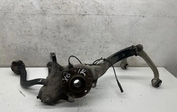BMW X6 M Front wheel hub 6773783 16193510
