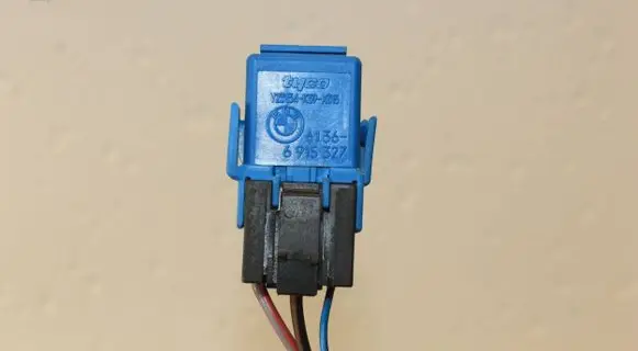 BMW X5 E53 Other relay 6915327